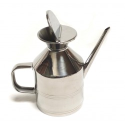 Oliera in acciaio inox con becco 625 ml.